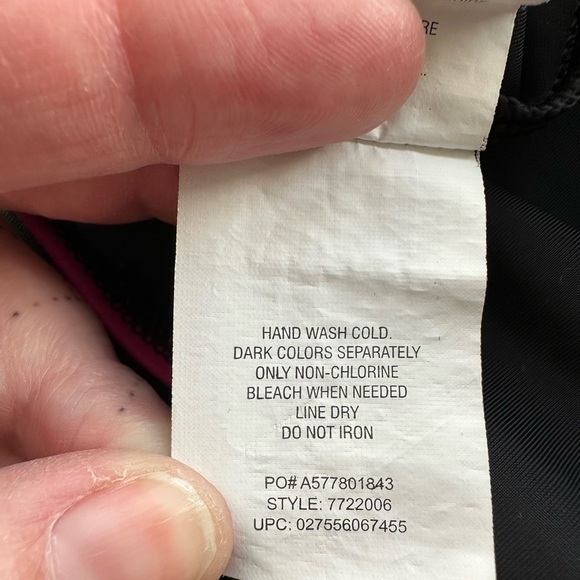 Speedo Ultraback Swimsuit Black with Hot Pink Piping One Piece Racerback Size 18 - Picture 14 of 16